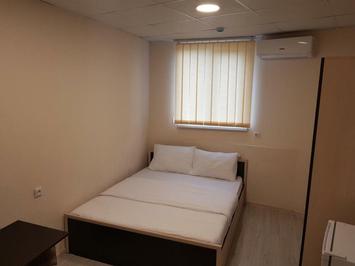 Hotel Shree Gopal Gayatri Lok Jerevan Pokoj fotografie